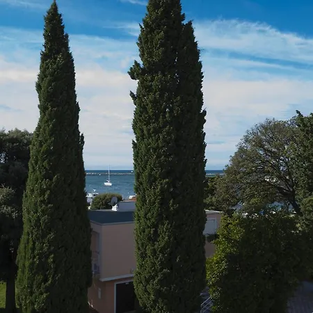 Apartments Villa Nona Umag Exterior photo